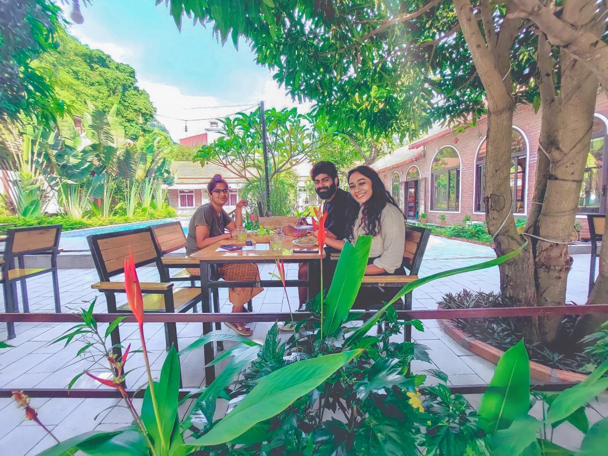 Ninh Binh Mountain Side Homestay & Cafe エクステリア 写真